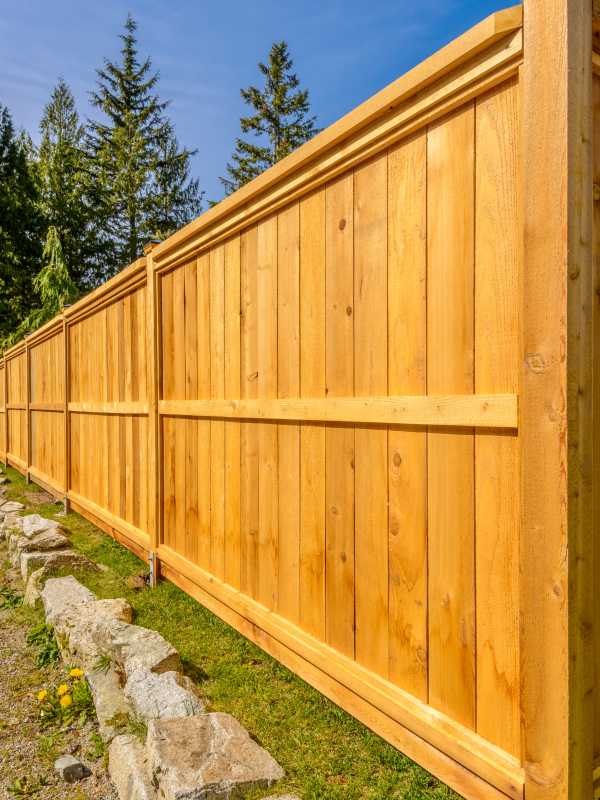 stockade style wood fence installed in columbus ohio